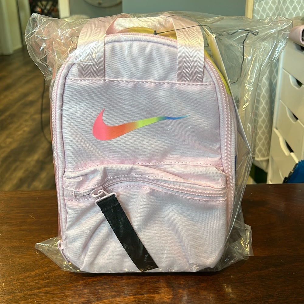 Nike lunchbox.